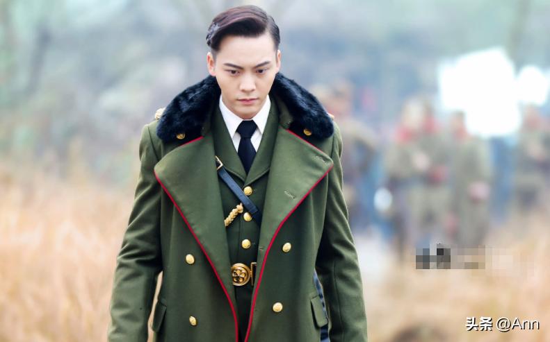 健身图男女士图_健身男图_健身图男六块腹肌