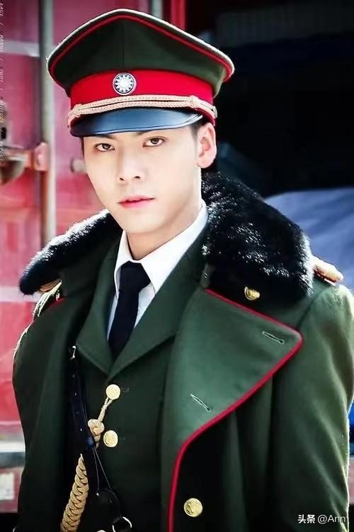 健身男图_健身图男六块腹肌_健身图男女士图