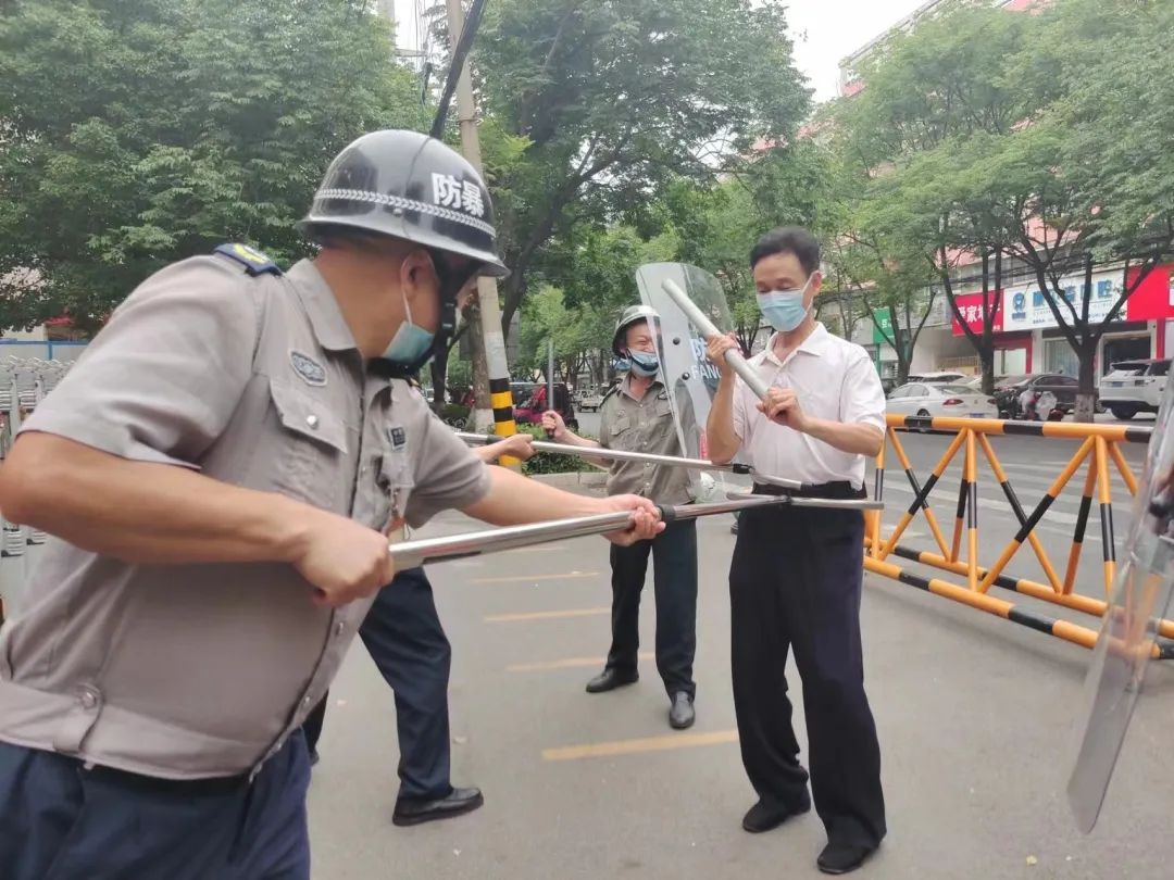 全国健身器材之乡_建国大业健身器材_健身器材展厅