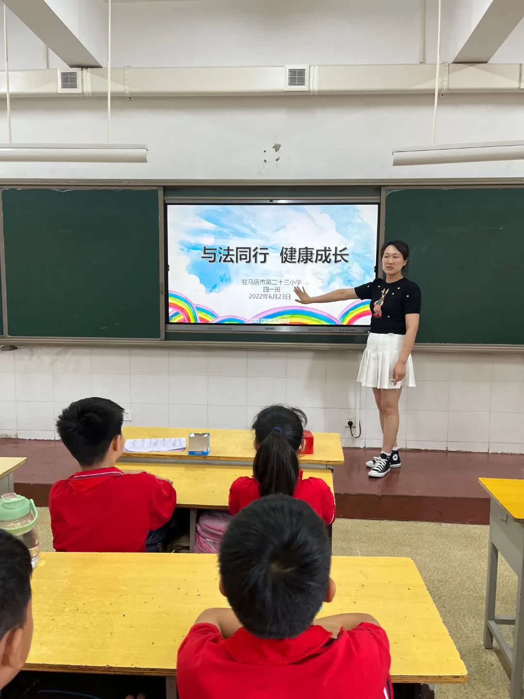 建国大业健身器材_全国健身器材之乡_健身器材展厅