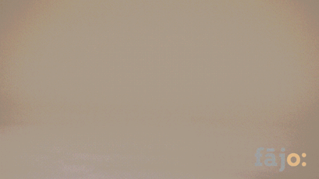 美女运动鞋_美女的运动凉鞋彩色视频_美女的运动凉鞋