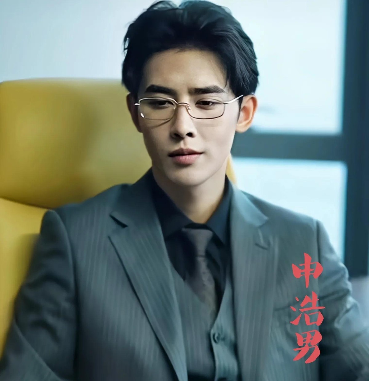 健身男图_健身图男女士图_健身图男二次元六块腹肌图片