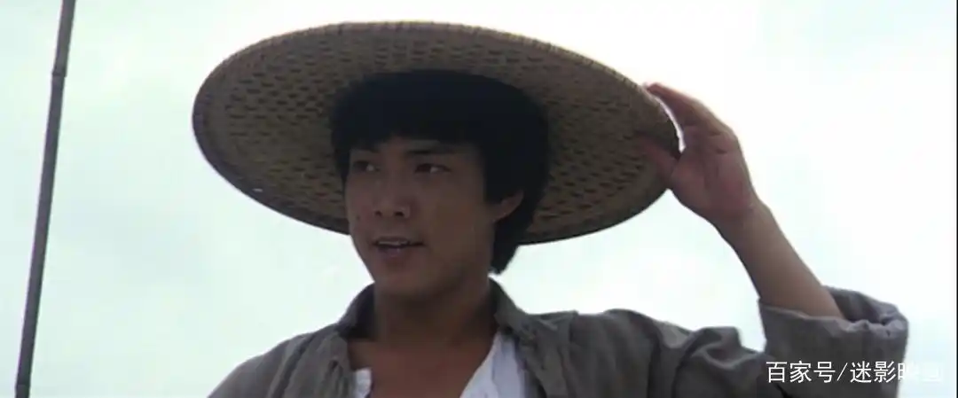 周星驰演的功夫足球叫什么名字_功夫周星驰踢足球_周星驰功夫足球比赛规则