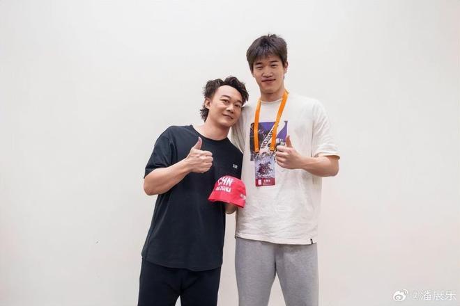 姓游泳奥运冠军陈有哪些人_姓陈的奥运游泳冠军有哪些_姓陈的游泳运动员