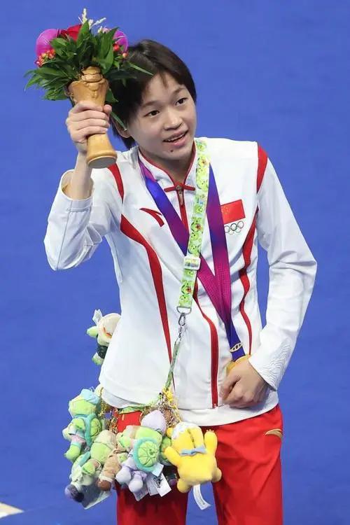 女子游泳世界冠军陈_姓陈的奥运游泳冠军有哪些_姓游泳奥运冠军陈有哪些人