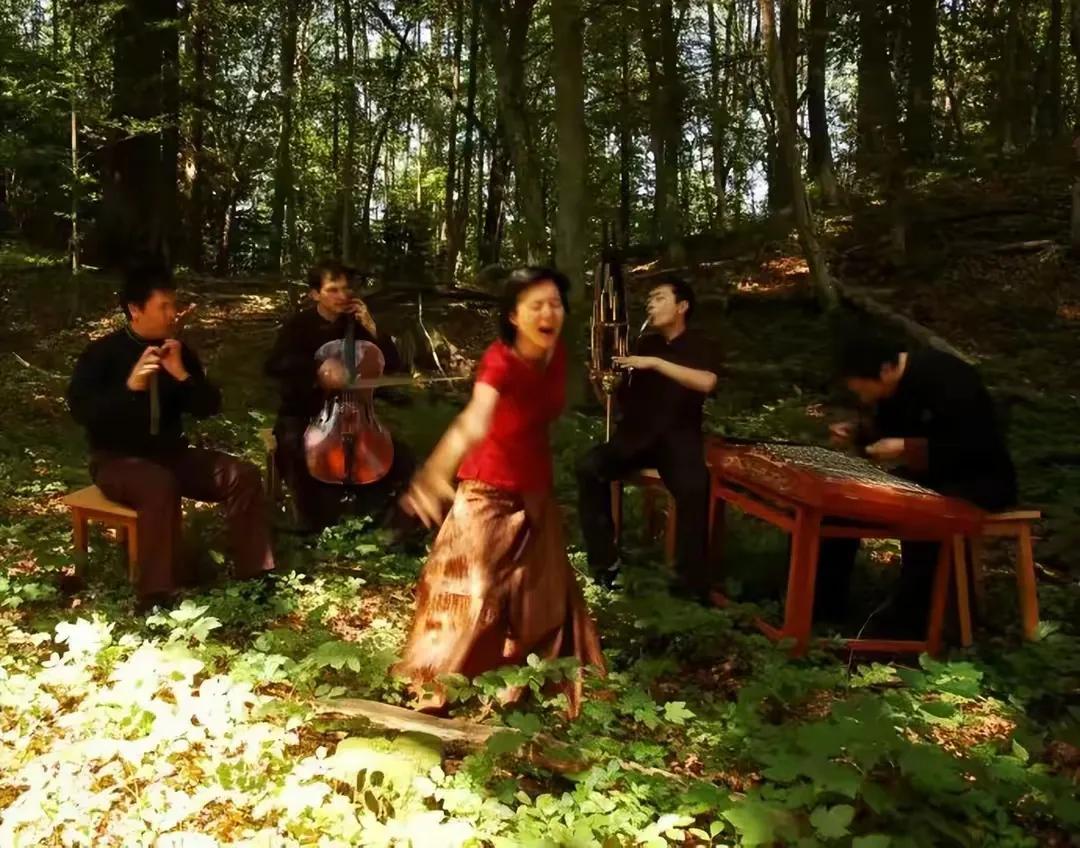 离婚独立生活指多大_离婚后独特的生活方式_离婚后独自生活