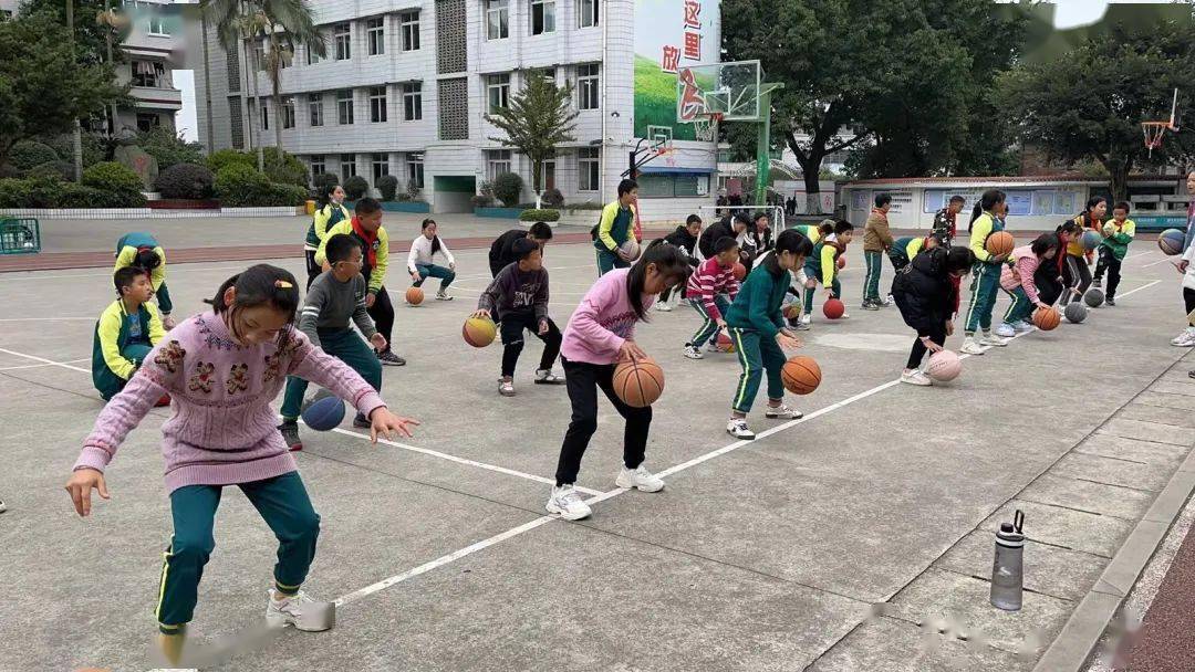 2018姚基金小学篮球赛_篮球比赛规则小学生_姚基金小学生篮球赛规则