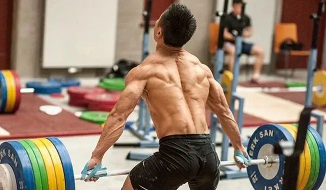 外国室内健身视频_国外超火健身视频_外国健身房运动视频
