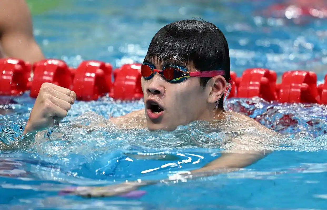女子4×200米游泳决赛视频_4ⅹ2oo米游泳比赛视频_杭州冠军赛游泳100米自由泳