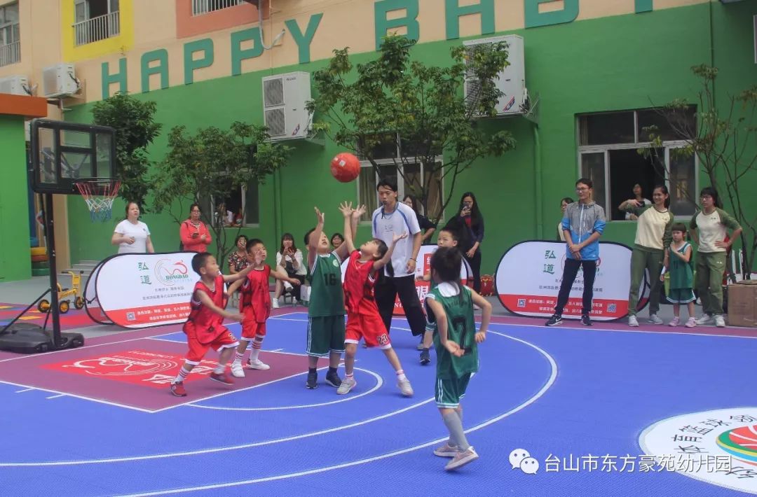 对抗赛规则篮球幼儿园_幼儿篮球对抗赛教案_幼儿篮球对抗赛解说词