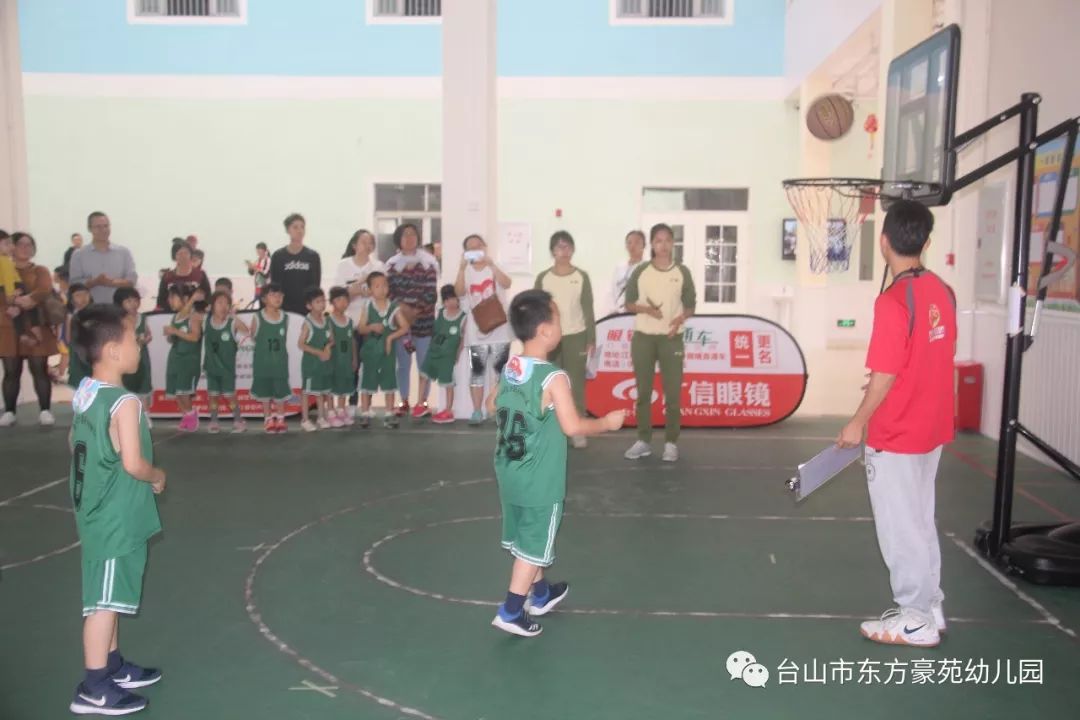 幼儿篮球对抗赛解说词_幼儿篮球对抗赛教案_对抗赛规则篮球幼儿园